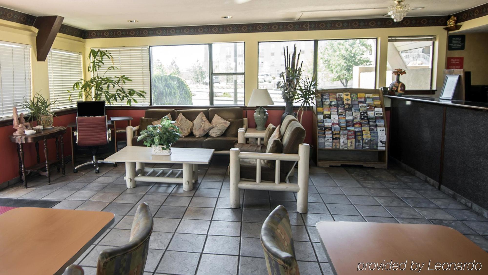 Super 8 By Wyndham Albuquerque Downtown Motel Exterior photo